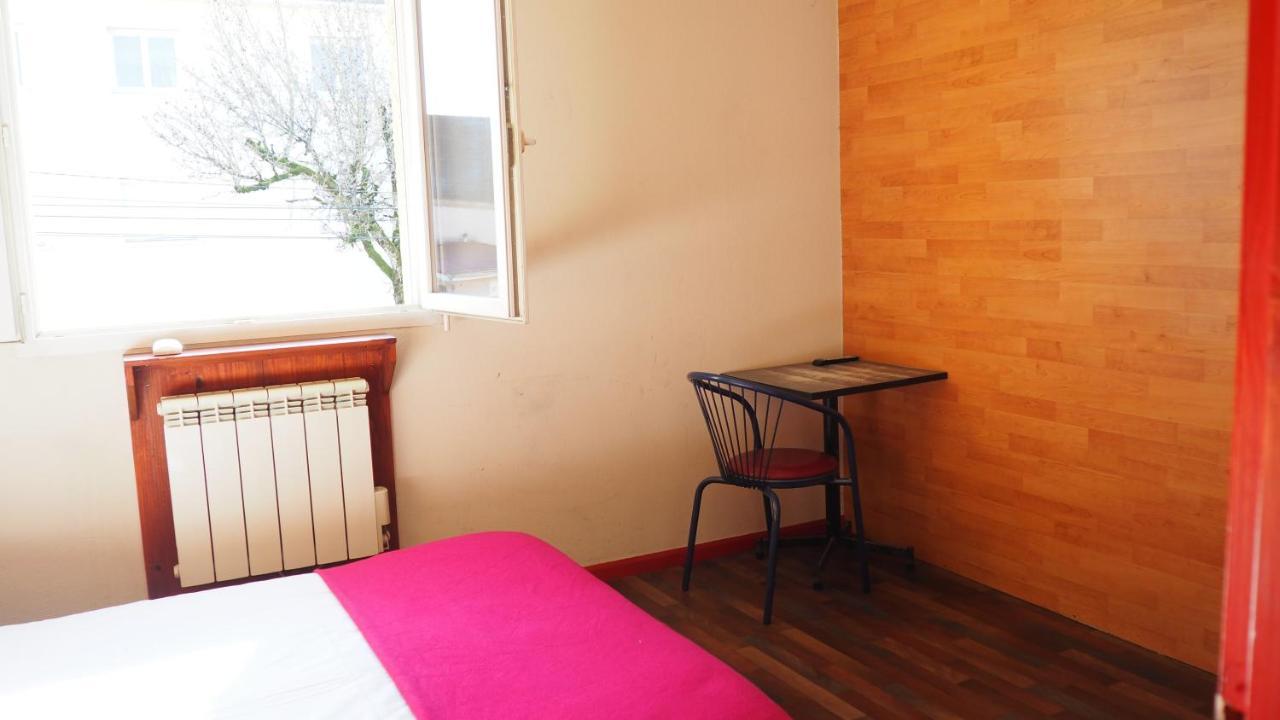 Le Logis De La Garenne 호텔 Morestel 외부 사진